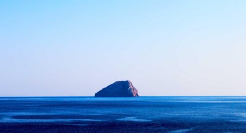 Ilustracja do: At non blanditiis debitis aut ea consequatur